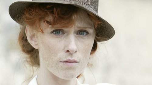 Audrey Fleurot dans Un village français